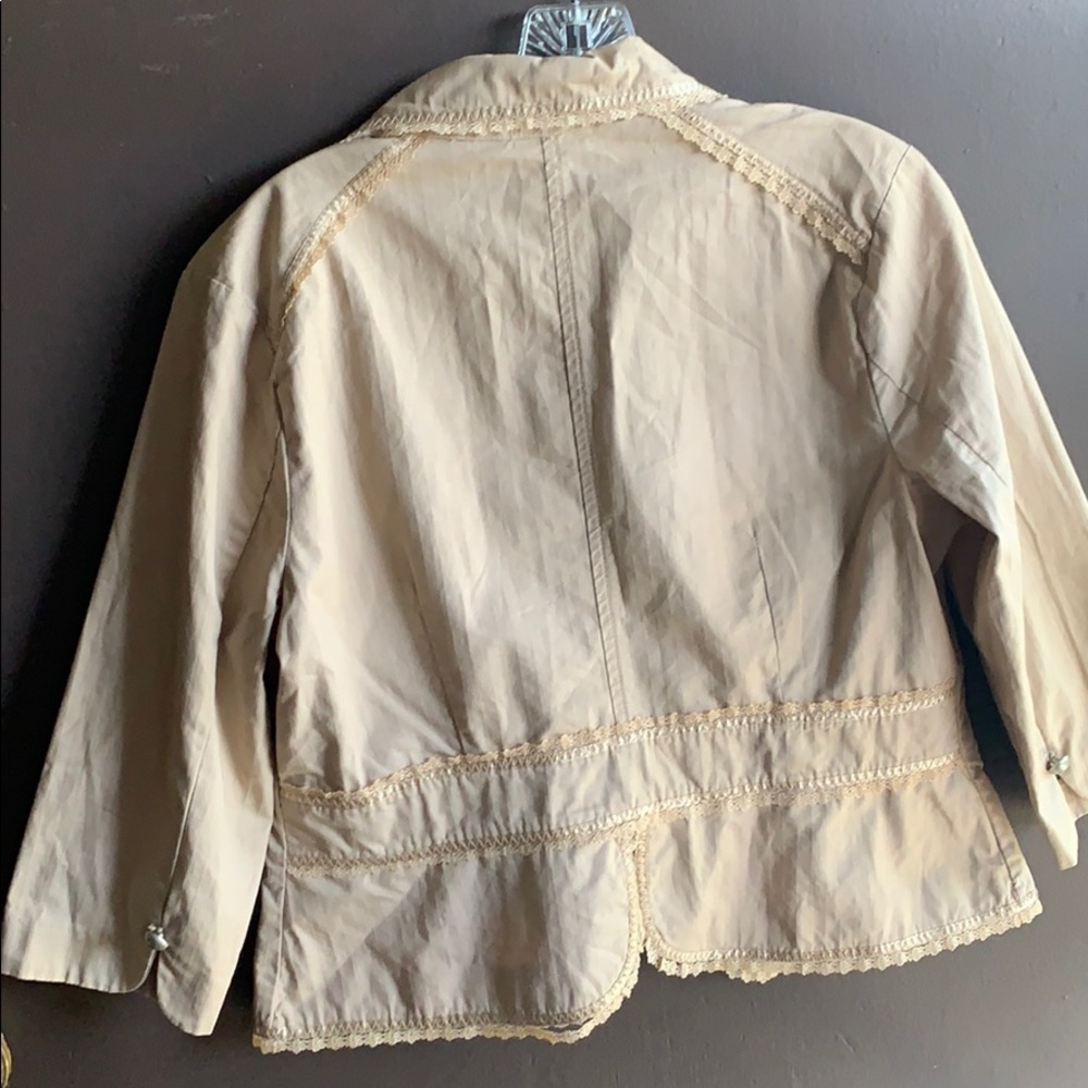 Jacket - Picture 2 of 3
